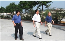 原泉州市教育局局长一行莅临澳门网上博彩考察调研